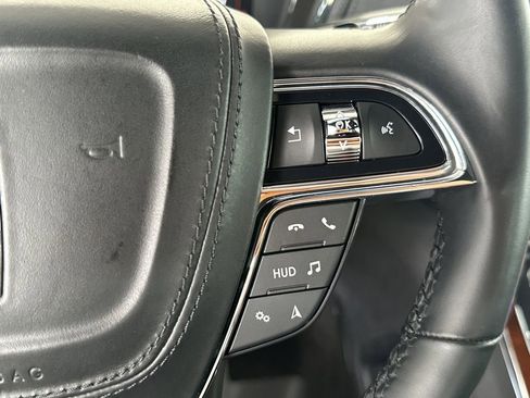 Used 2020 Lincoln Continental Reserve w/ Luxury Package AWD/4WD image 20