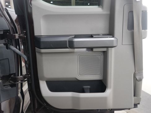 Used 2018 Ford F150 XLT w/ Equipment Group 302A Luxury image 20