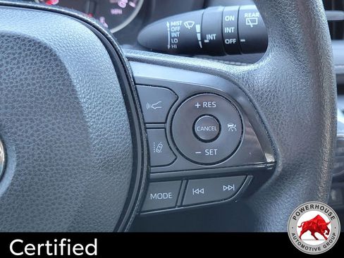 Used 2022 Toyota RAV4 XLE image 29