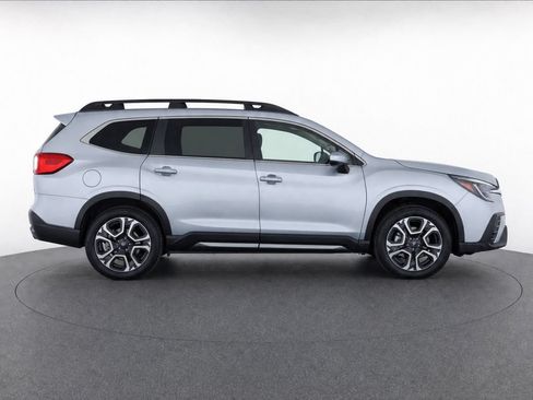 Used 2023 Subaru Ascent Limited AWD/4WD image 8