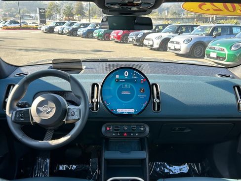 Used 2025 MINI Cooper Countryman S w/ Comfort Package Max image 33