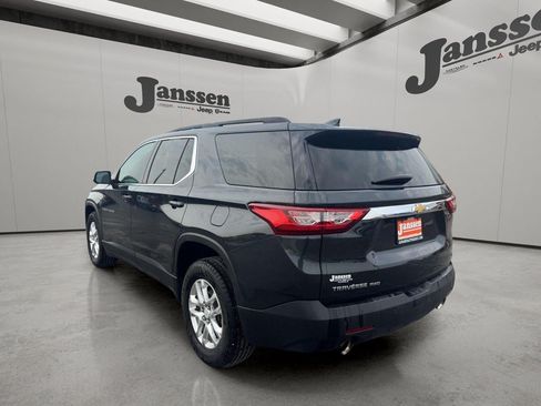 Used 2021 Chevrolet Traverse LT w/ LPO, Cargo Package AWD/4WD image 2