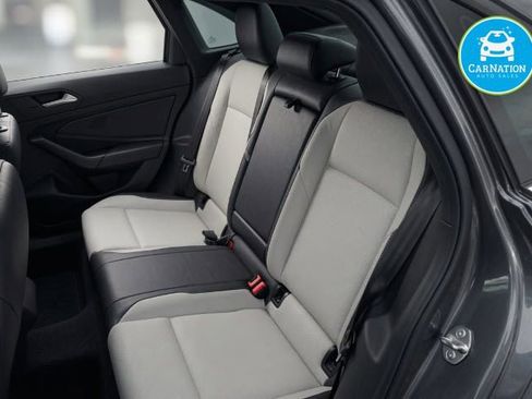 Used 2019 Volkswagen Jetta R-Line FWD image 6