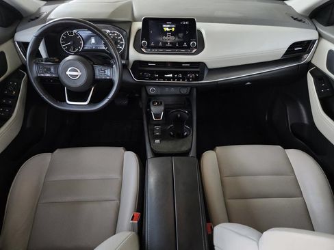 Used 2023 Nissan Rogue SV w/ SV Premium B Package FWD image 16