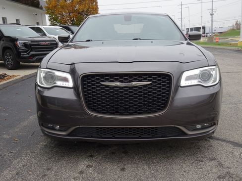 Used 2016 Chrysler 300 S w/ Light Group image 8