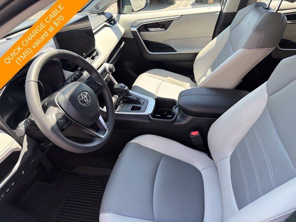 Used 2023 Toyota RAV4 XLE Premium AWD/4WD image 10
