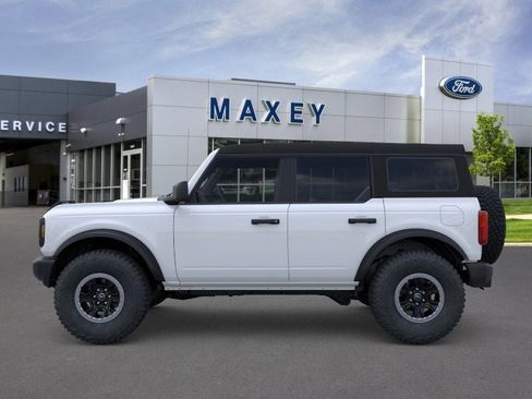 New 2025 Ford Bronco 4-Door w/ Sasquatch Package image 3