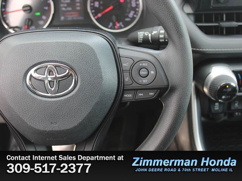 Used 2019 Toyota RAV4 XLE w/ Convenience Package AWD/4WD image 14