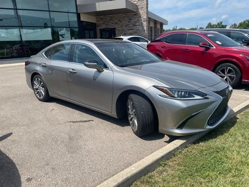 Used 2021 Lexus ES 350 w/ Premium Package FWD image 5