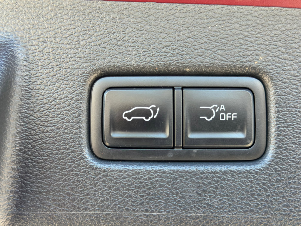 Used 2024 Kia Telluride EX w/ EX Captain's Chair Package AWD/4WD image 19