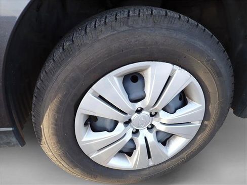 Used 2011 Subaru Outback 2.5i image 7