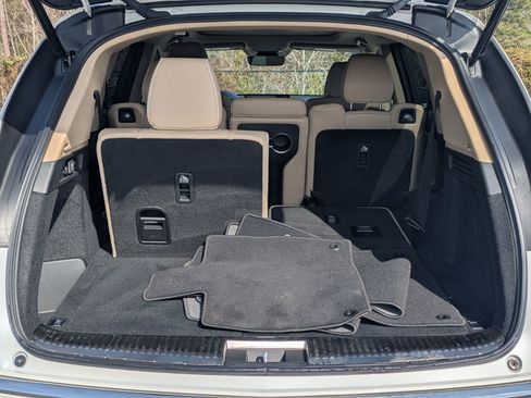 Used 2023 Acura MDX SH-AWD w/ Advance Package image 24