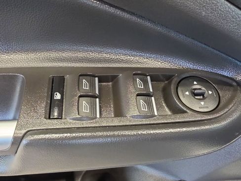 Used 2019 Ford Escape SEL AWD/4WD image 18
