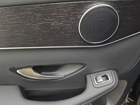 Used 2022 Mercedes-Benz GLC 300 4MATIC image 26