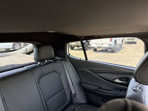 Certified 2025 Buick Envista Sport Touring w/ Convenience II Package image 14