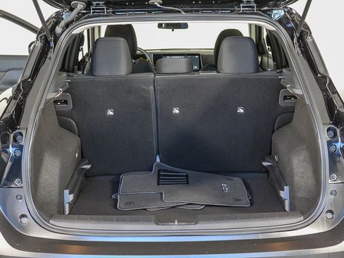 Used 2025 Nissan Kicks SV image 26