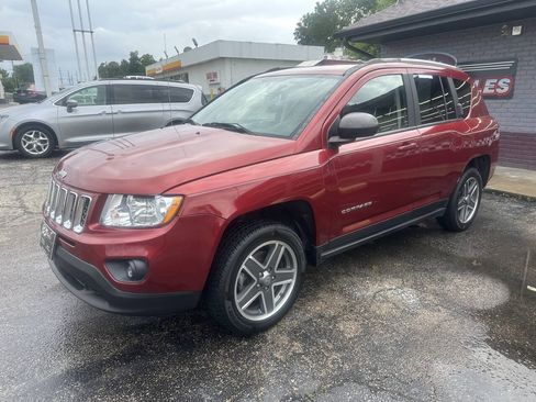 Used 2016 Jeep Compass Sport w/ Power Value Group FWD image 4