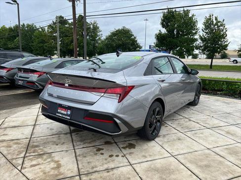 Certified 2026 Hyundai Elantra Sport FWD image 11