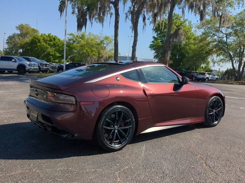 Certified 2025 Nissan Z Performance w/ Floor Mat Package RWD image 4