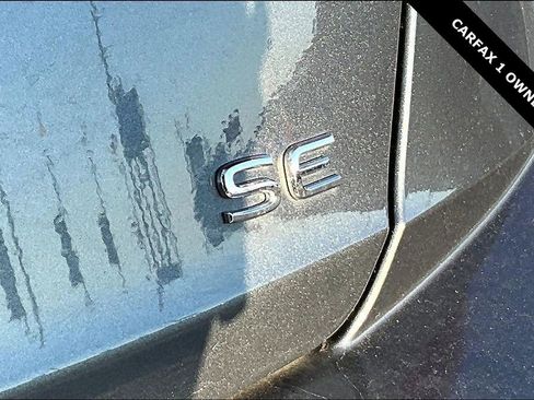 Used 2024 Volkswagen Jetta SE image 22