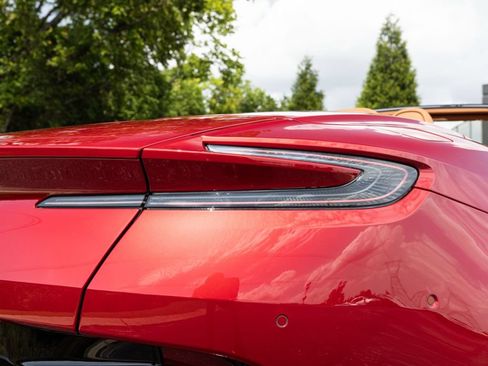 Used 2025 Aston Martin DB12 Convertible RWD image 43