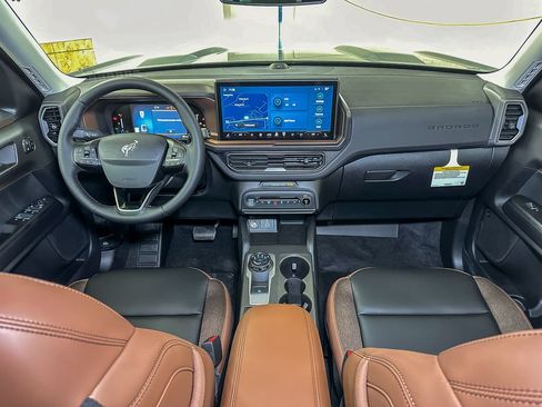 New 2026 Ford Bronco Sport Outer Banks w/ Outer Banks Tech Package+ AWD/4WD image 23