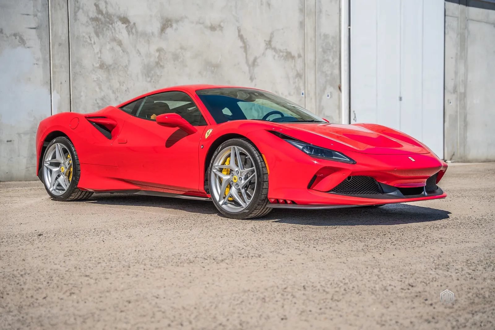 Used 2020 Ferrari F8 Tributo RWD image 3