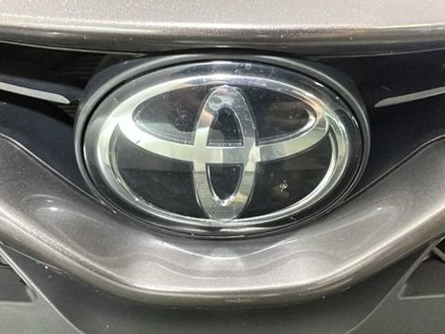 Used 2024 Toyota Camry SE FWD image 8