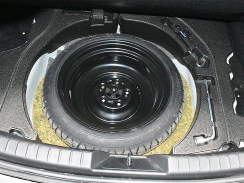 Used 2025 MAZDA MAZDA3 s FWD image 30