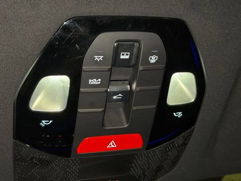 Certified 2024 Kia EV9 GT-Line AWD/4WD image 44