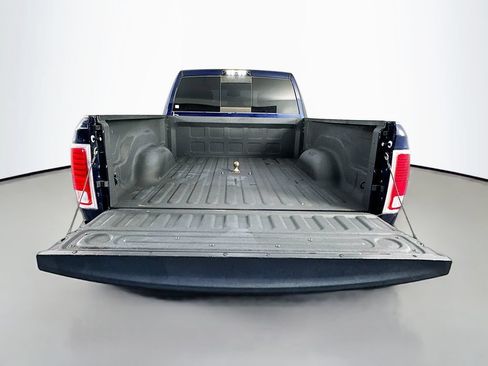 Used 2018 RAM 2500 Laramie w/ Convenience Group AWD/4WD image 28
