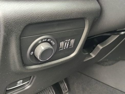 New 2026 Jeep Grand Cherokee Altitude AWD/4WD image 10