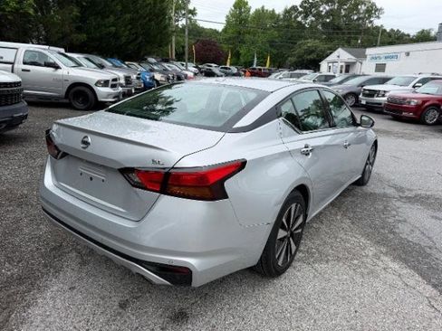 Used 2019 Nissan Altima 2.5 SL FWD image 5