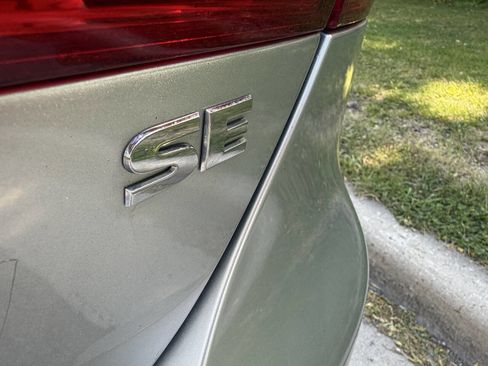 Used 2014 Volkswagen Jetta SE FWD image 18
