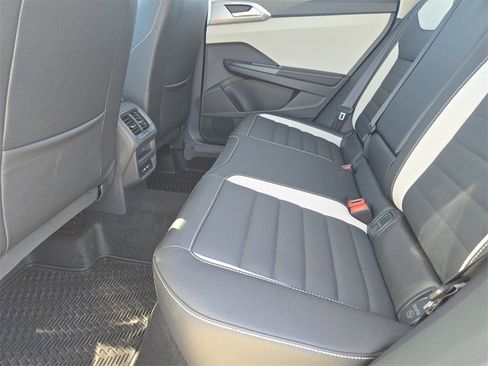 New 2026 Volkswagen Taos SEL image 22