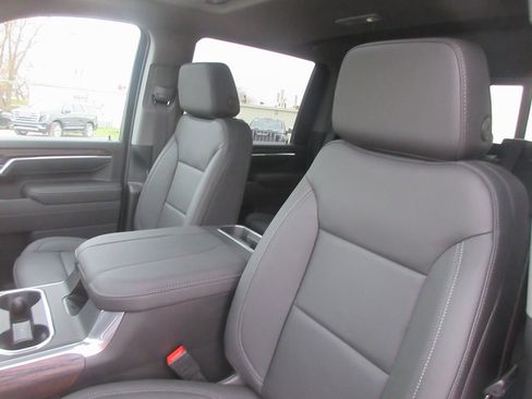 New 2026 GMC Sierra 2500 SLT w/ SLT Premium Package image 15