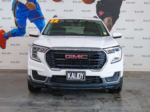 Used 2022 GMC Terrain SLE w/ Driver Convenience Package image 19