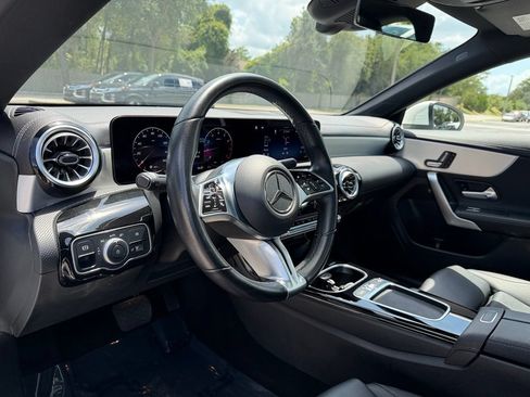 Used 2025 Mercedes-Benz CLA 250 4MATIC image 33