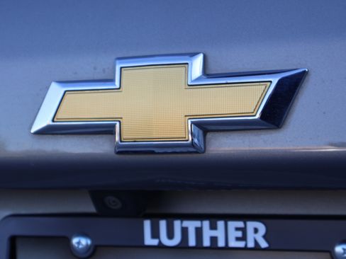 Used 2019 Chevrolet Equinox LT image 18