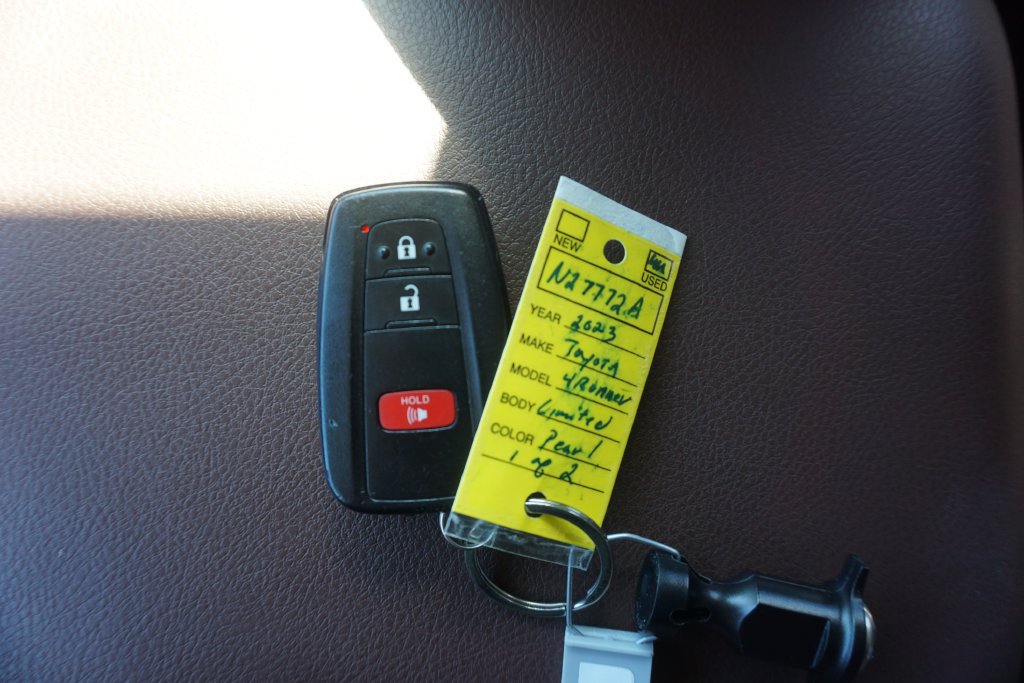 Used 2023 Toyota 4Runner Limited AWD/4WD image 33