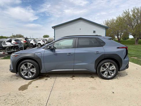 Used 2024 Subaru Solterra AWD/4WD image 3