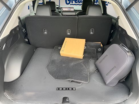 Certified 2026 Hyundai Ioniq 5 SEL RWD image 9
