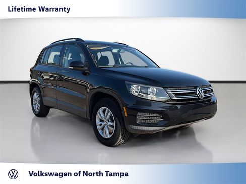 Used 2015 Volkswagen Tiguan S image 1