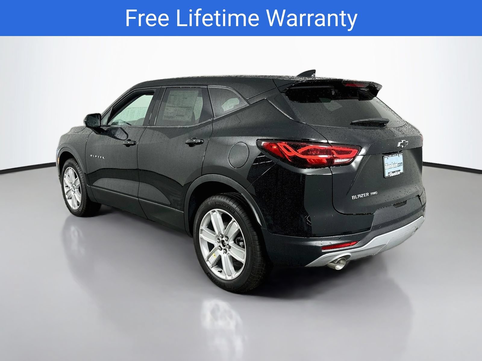 New 2026 Chevrolet Blazer LT w/ LPO, Black Sport Package AWD/4WD image 6