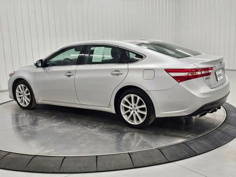 Used 2013 Toyota Avalon XLE Touring image 3