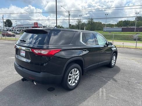 Used 2020 Chevrolet Traverse LS w/ LPO, Floor Liner Package FWD image 8