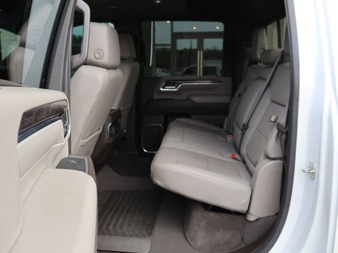 Used 2024 Chevrolet Silverado 3500 LTZ w/ LTZ Texas Edition image 10