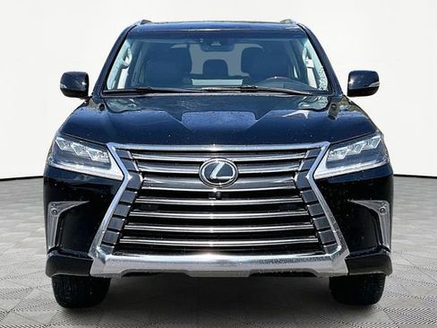 Used 2021 Lexus LX 570 4WD w/ Luxury Package image 2