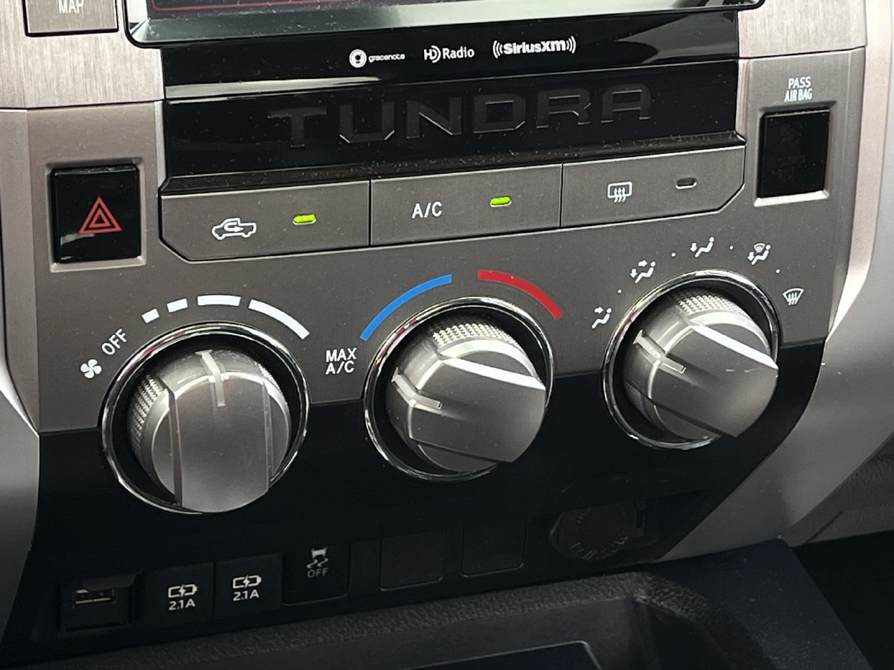Used 2020 Toyota Tundra SR5 w/ SR5 Leather Package RWD image 18
