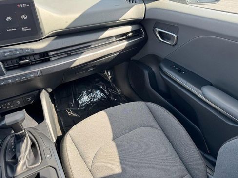 Used 2025 Kia K4 image 15